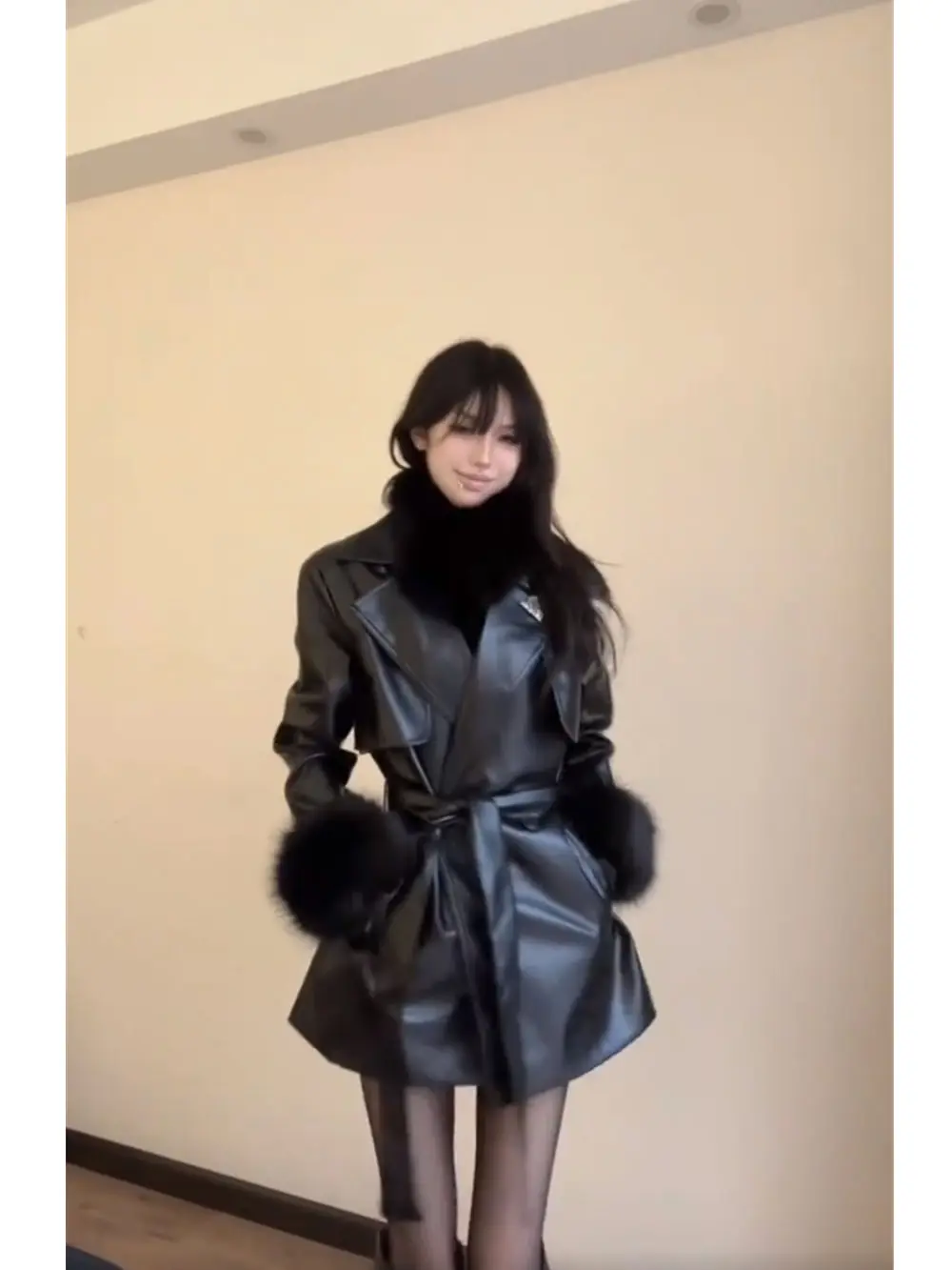 Fashion High-end Suit Collar Leather Jacket Women Winter Coats Mid Length Top Lace up Waist Slimming Casual Coat Women Clothing
Fashion High-end Suit Collar Leather Jacket Women Winter Coats Mid Length Top Lace up Waist Slimming Casual Coat Women Clothing