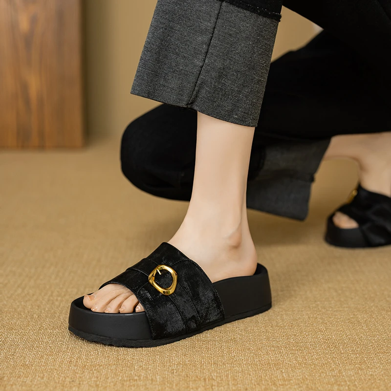 Summer Designer Women's Fashion Slippers Platform Luxury Casual Slippers Thick Bottom New Elegant Outdoor Walking Shoes Zapatos
Summer Designer Women's Fashion Slippers Platform Luxury Casual Slippers Thick Bottom New Elegant Outdoor Walking Shoes Zapatos