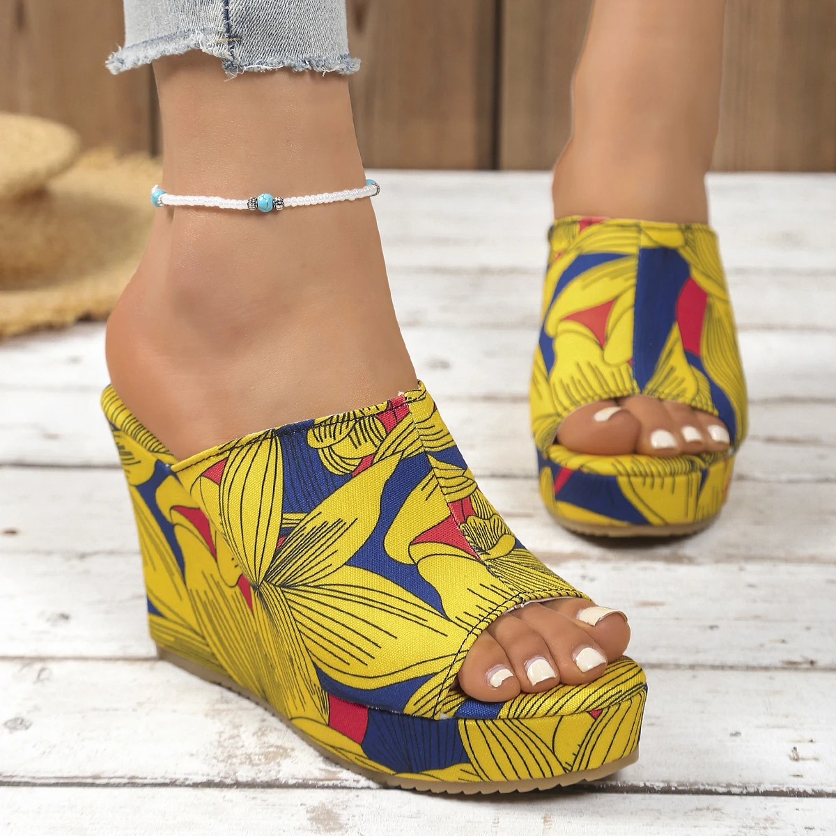 Women Wedges Sandals Print Random Slippers Platform Walking High Heels Shoes for Women 2025 New Summer Fashion Sandals Women
Women Wedges Sandals Print Random Slippers Platform Walking High Heels Shoes for Women 2025 New Summer Fashion Sandals Women