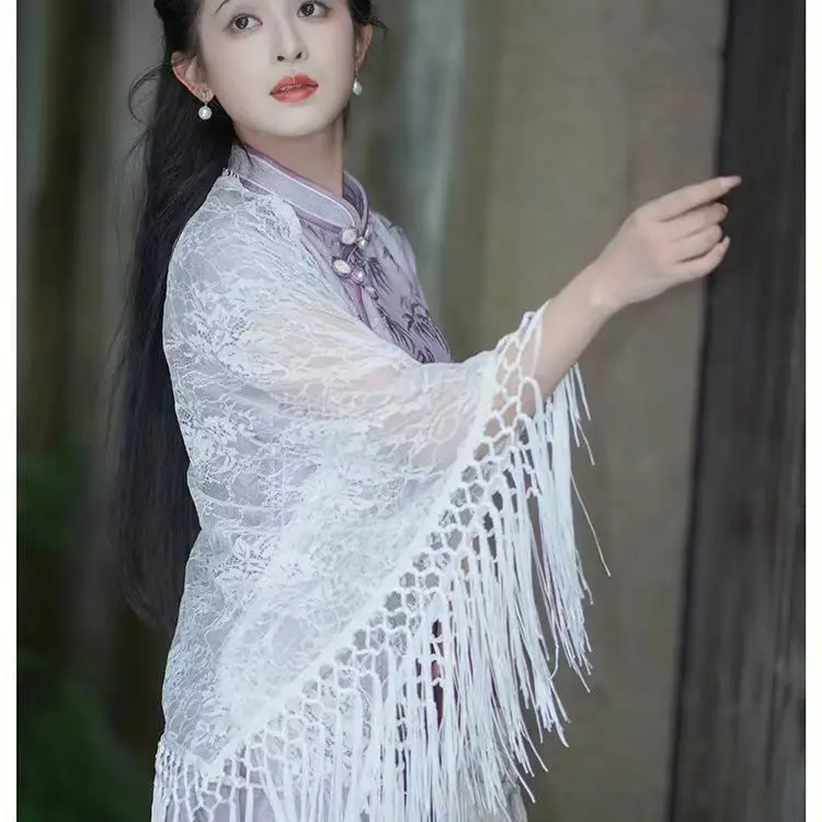 ww27 lace shawl with cheongsam fringed ancient style fairy energy new Chinese summer cloak cloak high sense
ww27 lace shawl with cheongsam fringed ancient style fairy energy new Chinese summer cloak cloak high sense