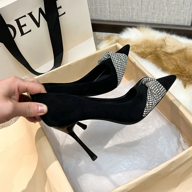 Star style Luxury Rhinestones Breathable Mesh Women Pumps Summer Stiletto High Heels Party Wedding Bridals Shoes 4.
Star style Luxury Rhinestones Breathable Mesh Women Pumps Summer Stiletto High Heels Party Wedding Bridals Shoes 4.