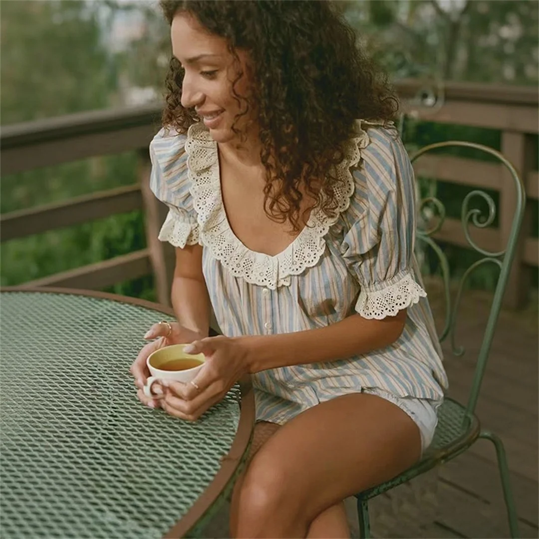 French Style Doll Shirt Lace Trimmed Striped Cotton Bubble Sleeve Short Sleeve Breathable Skin-Friendly Vintage Spring Shirt
French Style Doll Shirt Lace Trimmed Striped Cotton Bubble Sleeve Short Sleeve Breathable Skin-Friendly Vintage Spring Shirt