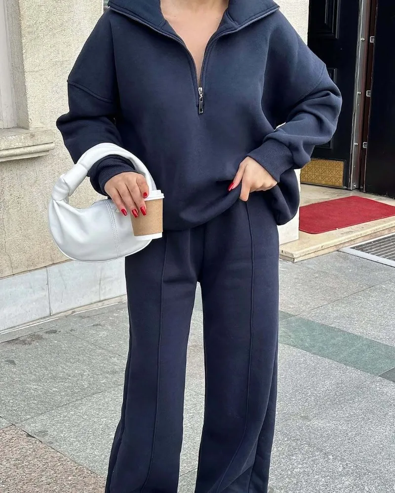 2026 New Women's Two-Piece Sports Set Loose-Fit Half-Zip Sweatshirt Wide-Leg Joggers Home Leisure Set Sportswear
2026 New Women's Two-Piece Sports Set Loose-Fit Half-Zip Sweatshirt Wide-Leg Joggers Home Leisure Set Sportswear