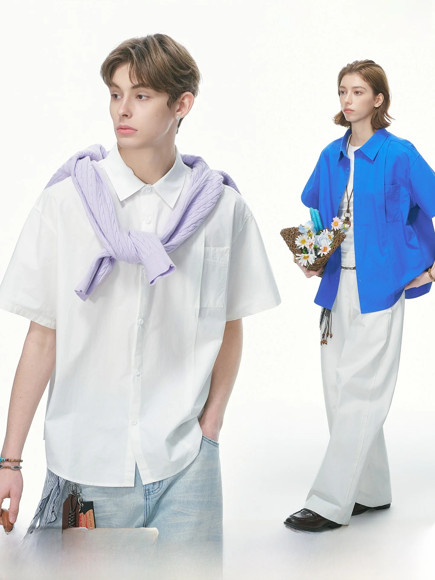 Minimalist Commute White Short Sleeve Men's Shirt Cleanfit Summer Outerwear Loose Fit Youthful Style Breathable Cotton Casual
Minimalist Commute White Short Sleeve Men's Shirt Cleanfit Summer Outerwear Loose Fit Youthful Style Breathable Cotton Casual