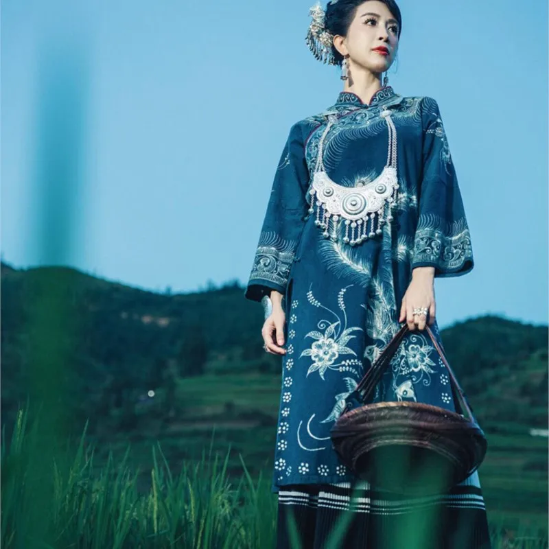 Hand-painted batik clothing for women Chinese ethnic style cheongsam heavy industry clothing new
Hand-painted batik clothing for women Chinese ethnic style cheongsam heavy industry clothing new