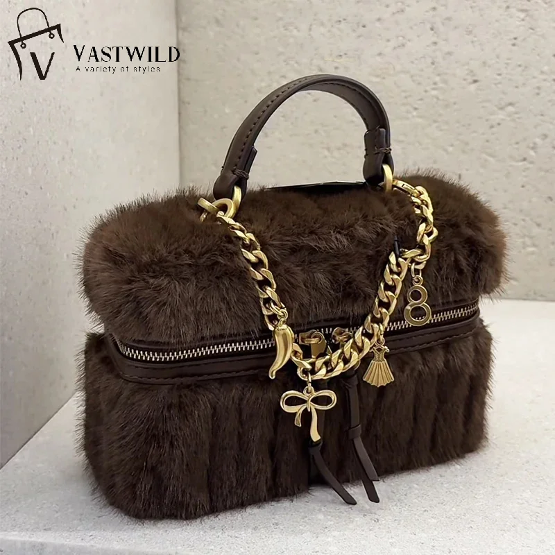 Faux Fur Mini Box Bags For Women Luxury Designer Handbag And Purse 2026 New In Polyester Imitation Rex Rabbit Fur Chain Shoulder
Faux Fur Mini Box Bags For Women Luxury Designer Handbag And Purse 2026 New In Polyester Imitation Rex Rabbit Fur Chain Shoulder