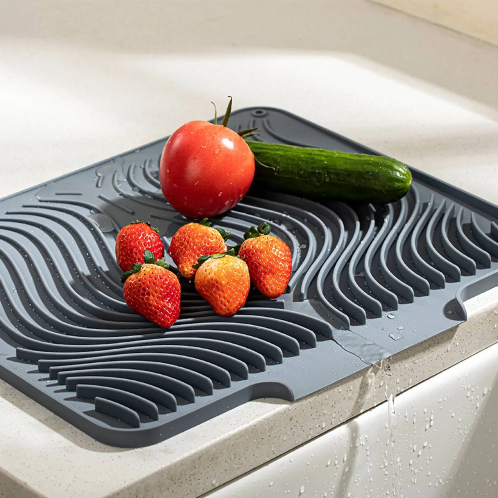Sloped Draining Tray Heat Resistant Silicone Dish Drying Mat Kitchen Counter Draining Pad Easy to Clean for Bar
Sloped Draining Tray Heat Resistant Silicone Dish Drying Mat Kitchen Counter Draining Pad Easy to Clean for Bar