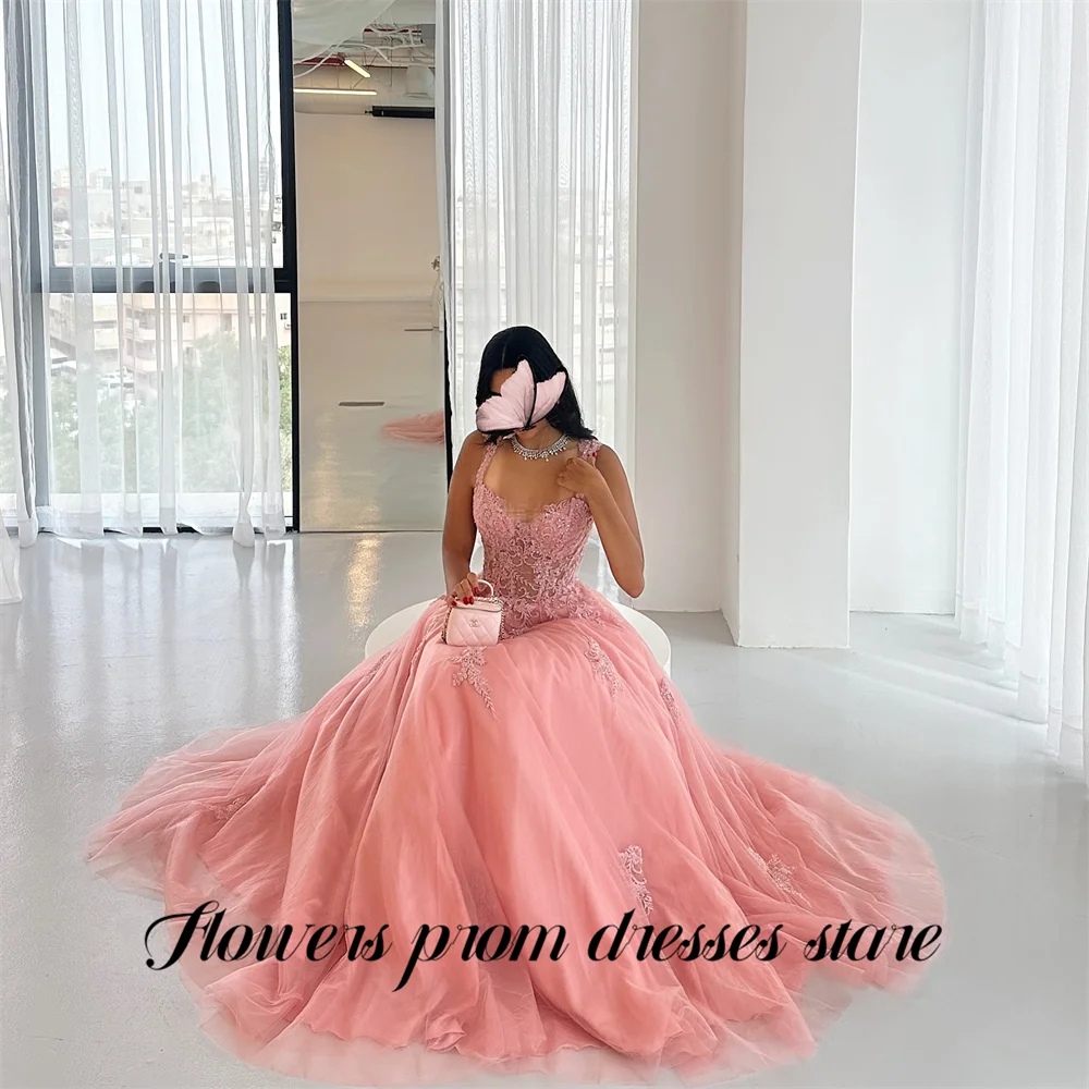 Flowers Coral Formal Gown Spaghetti Strap Prom Dresses A Line Tulle Evening Dresses Sequins Embroidery Modern Style Customized
Flowers Coral Formal Gown Spaghetti Strap Prom Dresses A Line Tulle Evening Dresses Sequins Embroidery Modern Style Customized