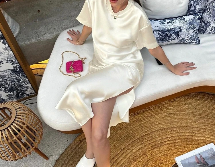 Simple Short Sleeved Dress with Elegant Style for Women's Clothing, with A Hanging Slit Long Skirt
Simple Short Sleeved Dress with Elegant Style for Women's Clothing, with A Hanging Slit Long Skirt