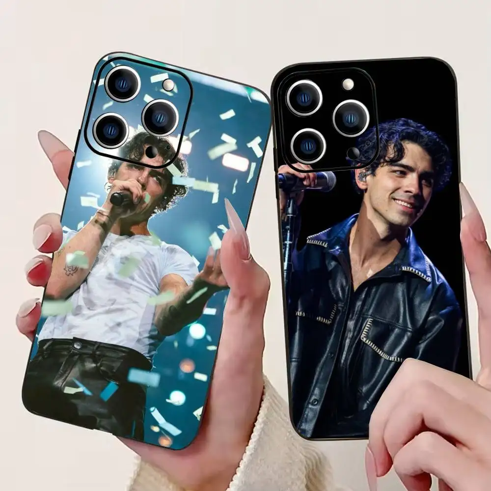 Singer M-MARIA B-Becerra Phone Case Silicone Soft For IPhone 17 16 15 14 13 12 11 X XR Plus Pro Max Plus
Singer M-MARIA B-Becerra Phone Case Silicone Soft For IPhone 17 16 15 14 13 12 11 X XR Plus Pro Max Plus