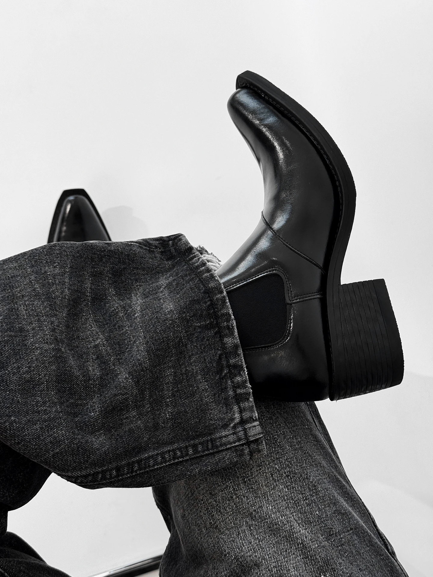 k Chelsea Boots Men's Thi Bot Heightening Sli arp Pointed Toe Wizard Boots Commuting High Top Leather oes
k Chelsea Boots Men's Thi Bot Heightening Sli arp Pointed Toe Wizard Boots Commuting High Top Leather oes