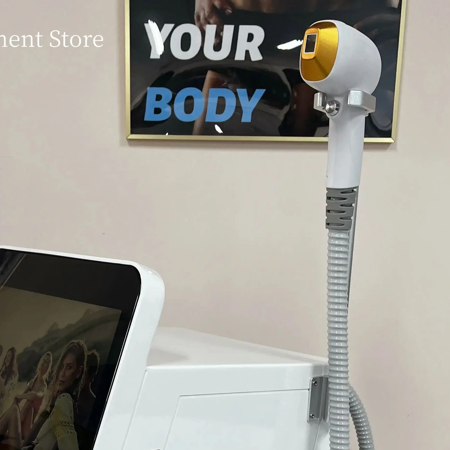 Professional 808Nm Laser Diode Professional Hair Removal Machine 2000W High Power 755 808 1064Nm Laser Epilator for Women
Professional 808Nm Laser Diode Professional Hair Removal Machine 2000W High Power 755 808 1064Nm Laser Epilator for Women