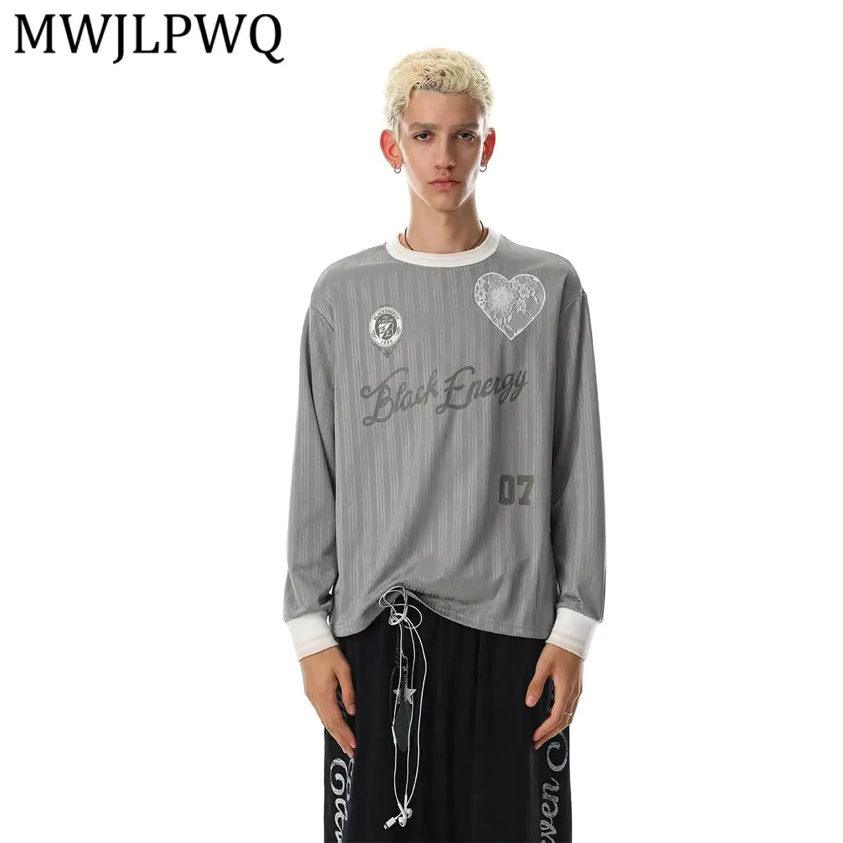 MWJLPWQ 2026 Autumn New Lace Appliqué Embroidered T-Shirt Long Sleeve American Style Jersey Football Sports Tee Base Tee 16846
MWJLPWQ 2026 Autumn New Lace Appliqué Embroidered T-Shirt Long Sleeve American Style Jersey Football Sports Tee Base Tee 16846