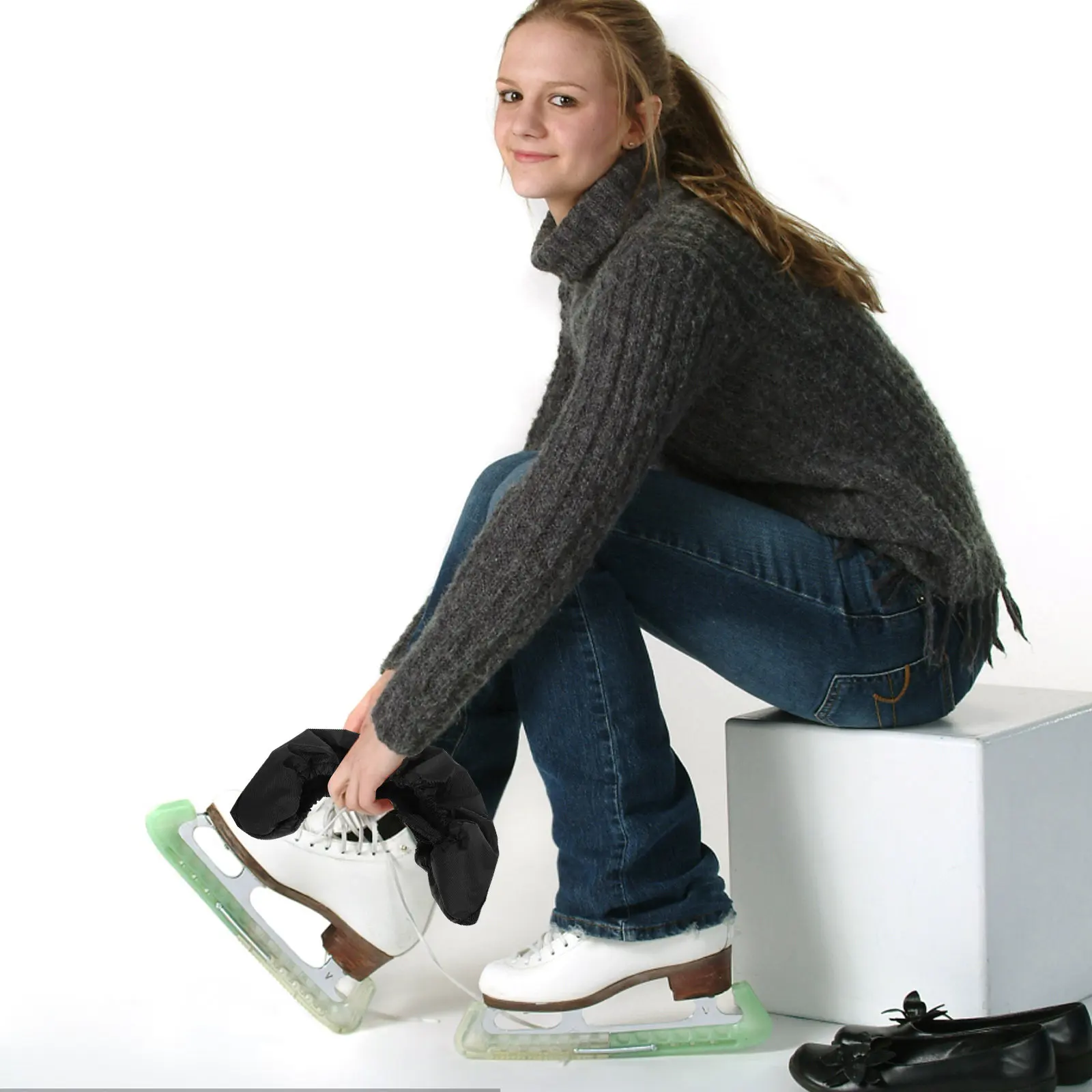 Пара мягких регулируемых защитных чехлов для лезвий коньков, впитывающие удары, для фигурных и хоккейных коньков
Пара мягких регулируемых защитных чехлов для лезвий коньков, впитывающие удары, для фигурных и хоккейных коньков