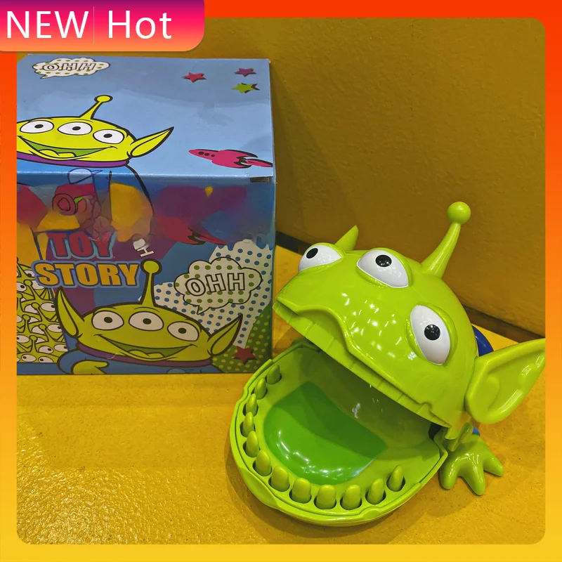 Cute And Funny Toy Story Finger Biting Toys Party Pranks Desktop Ornaments Home Decorations Children'S Toys Holiday Gifts 
Cute And Funny Toy Story Finger Biting Toys Party Pranks Desktop Ornaments Home Decorations Children'S Toys Holiday Gifts
