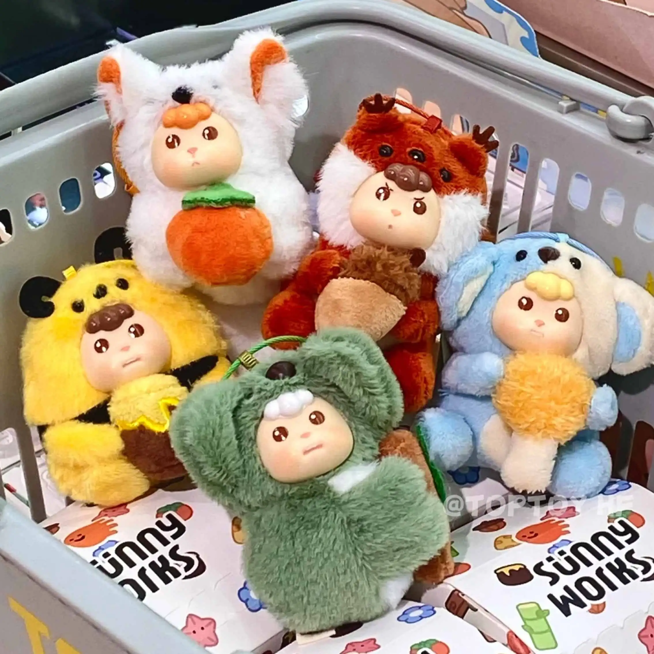 Friend Sheep Roaring Zoo Series Vinyl Face Plush Blind Box Doll Toy Backpack Decor Pendant Accessories Mystery Box Surprise Gift
Friend Sheep Roaring Zoo Series Vinyl Face Plush Blind Box Doll Toy Backpack Decor Pendant Accessories Mystery Box Surprise Gift