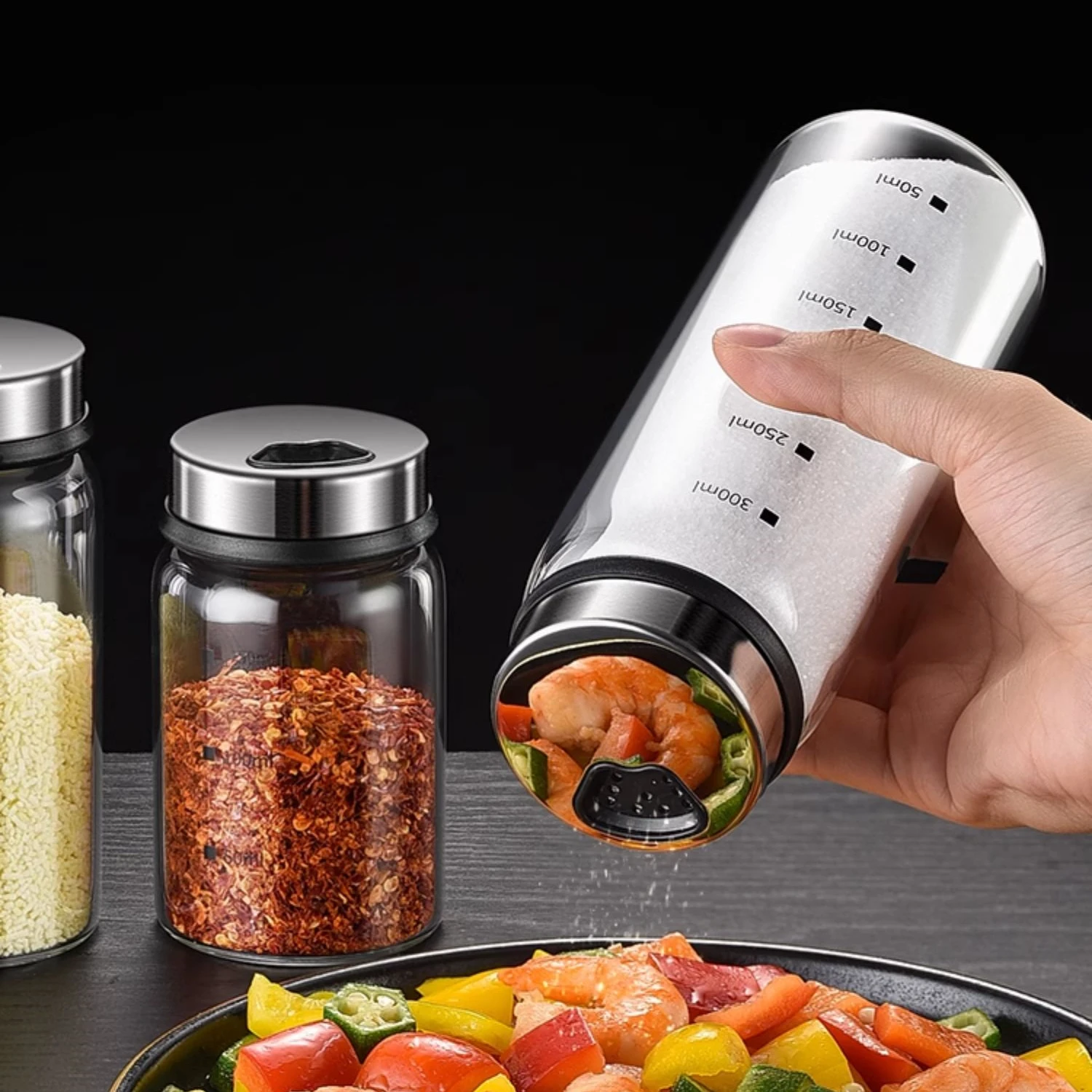LFGB Certificated High-borosilicate Glass Spice Shaker Fall Resistant Kitchen Salt Jar Thickness Adjustable Sugar Container
LFGB Certificated High-borosilicate Glass Spice Shaker Fall Resistant Kitchen Salt Jar Thickness Adjustable Sugar Container
