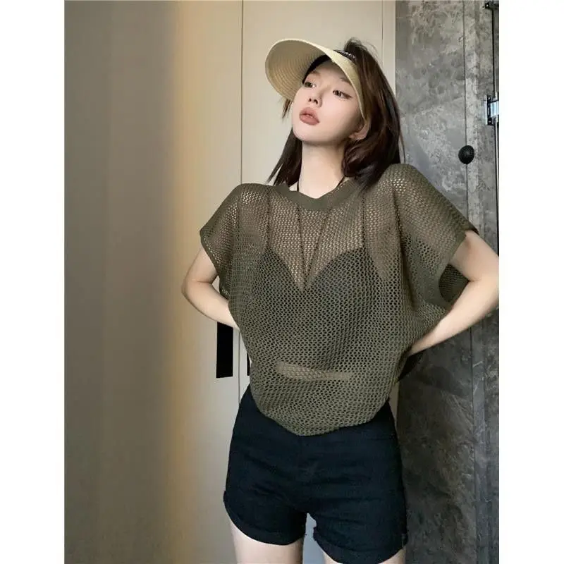 Chic Hot Girl Hollow Round Neck Ice Silk Thin Short Sleeve Knitted Shirt Women's Summer Loose Sunscreen Cover Top Female Clothes
Chic Hot Girl Hollow Round Neck Ice Silk Thin Short Sleeve Knitted Shirt Women's Summer Loose Sunscreen Cover Top Female Clothes