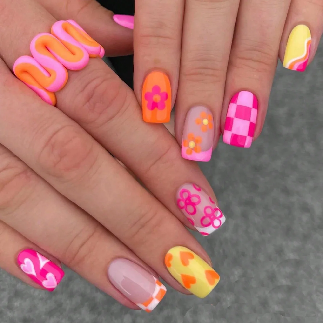 Neon Floral & Checkered Press On Nails, Short Square Fake Nails, Pink & Orange Removable Y2K False Nail Tips
Neon Floral & Checkered Press On Nails, Short Square Fake Nails, Pink & Orange Removable Y2K False Nail Tips