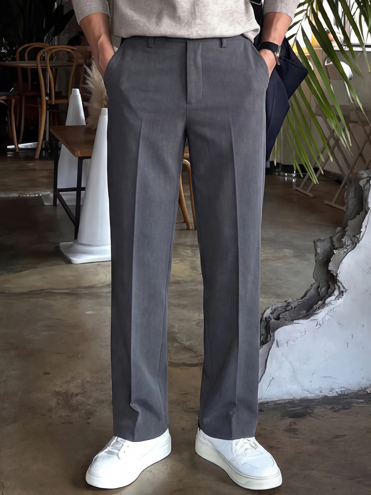 Мужские летние повседневные брюки с одной складкой, прямые, тонкие, легкие, для города, в стиле кэжуал
Мужские летние повседневные брюки с одной складкой, прямые, тонкие, легкие, для города, в стиле кэжуал