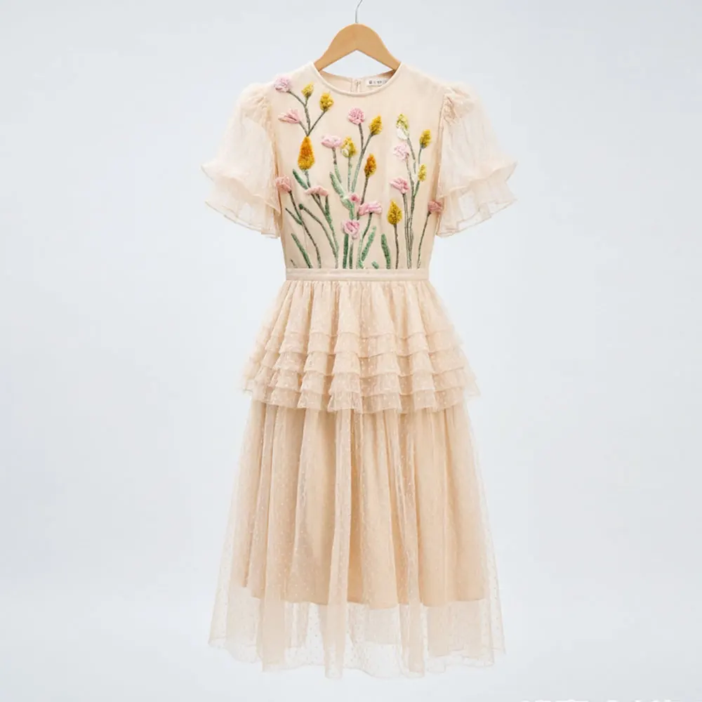 Luxury 3D Flower Embroidery Mesh Dress Women Sequin Beaded Puff Sleeve Tiered Tulle Midi Dress Elegant Party Evening Gown
Luxury 3D Flower Embroidery Mesh Dress Women Sequin Beaded Puff Sleeve Tiered Tulle Midi Dress Elegant Party Evening Gown