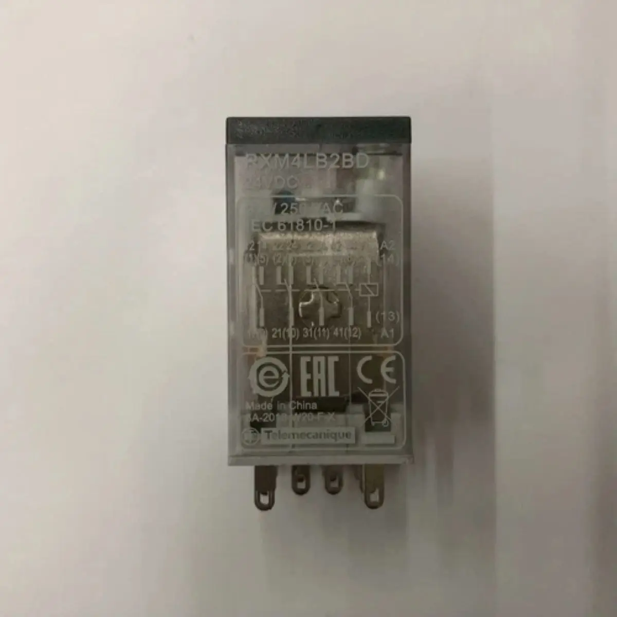 RXM4LB2BD miniature plug-in relay - HARMONY RXM4L - 4 C/O - 24 V DC - 3 A - with LED
RXM4LB2BD miniature plug-in relay - HARMONY RXM4L - 4 C/O - 24 V DC - 3 A - with LED
