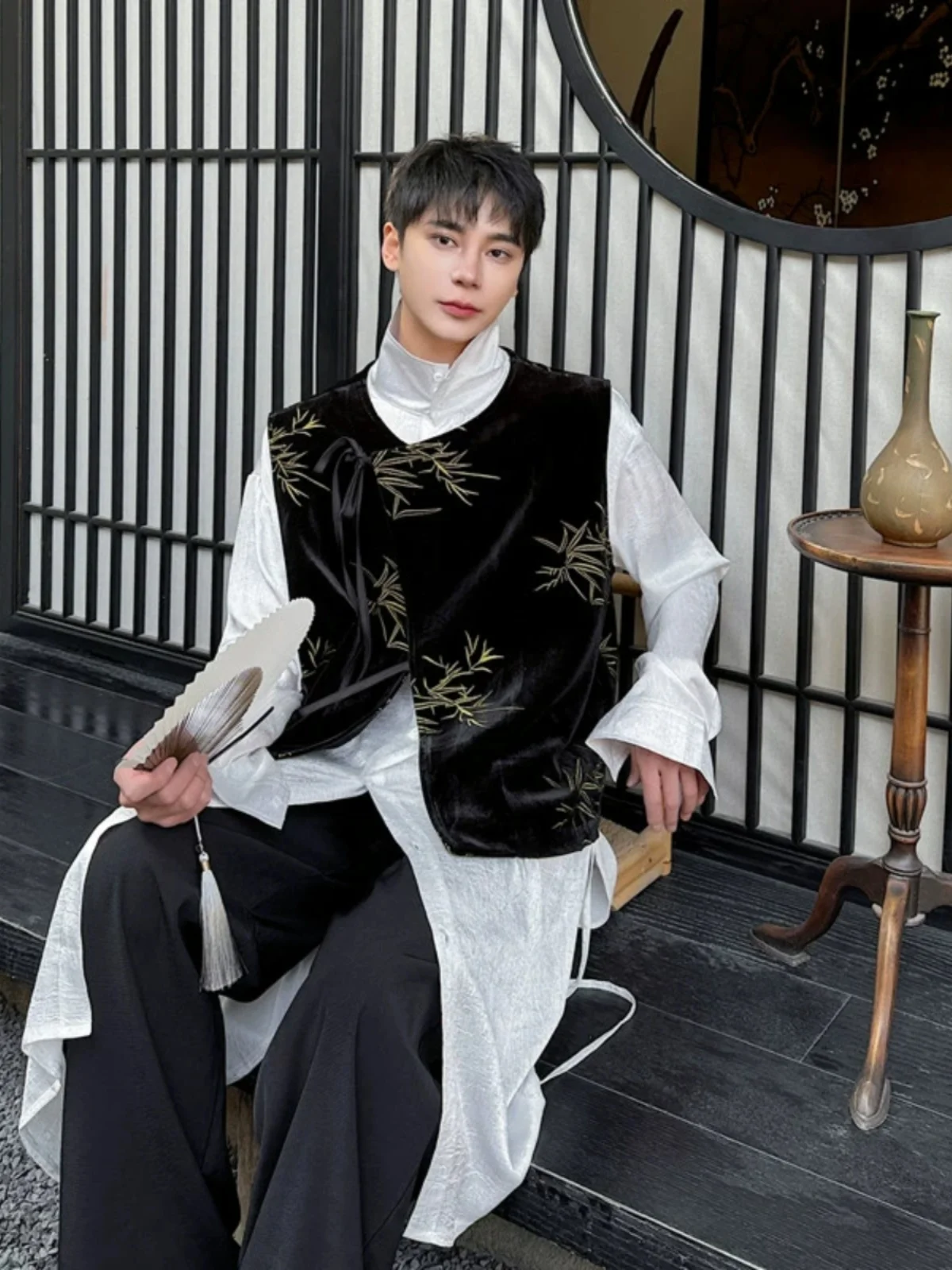 New Chinese Sle Men's Velvet Embroidered Bamboo Le round Ne Belted Vest Retro National Sle Casual High-End Trendy o...
New Chinese Sle Men's Velvet Embroidered Bamboo Le round Ne Belted Vest Retro National Sle Casual High-End Trendy o...