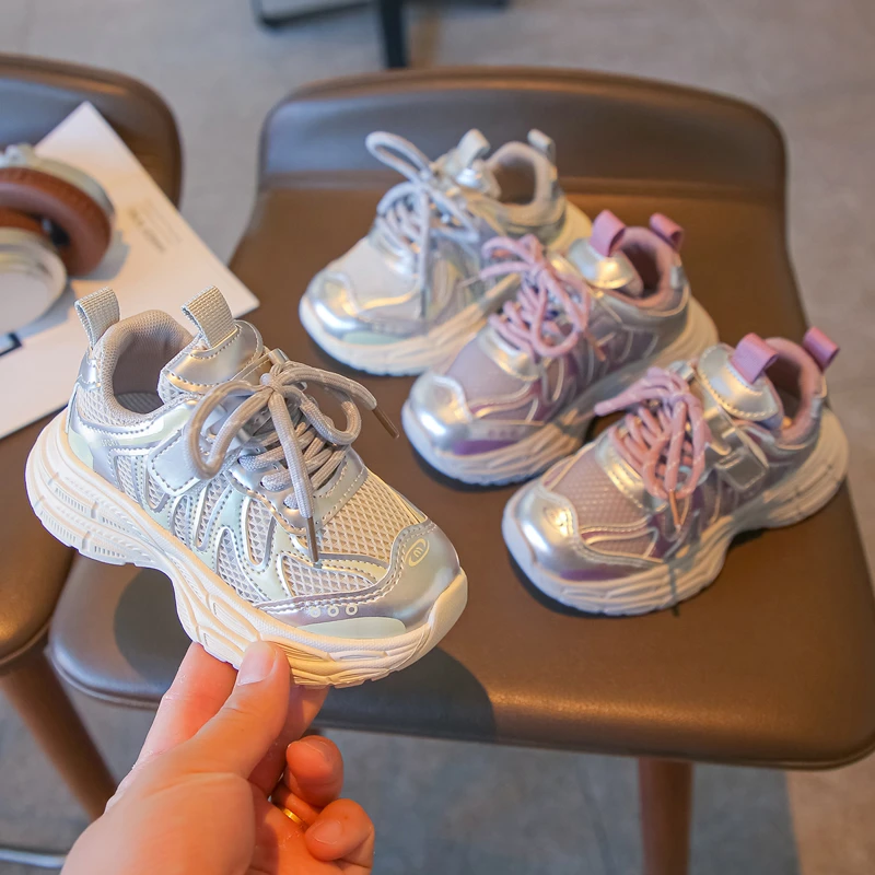 Children's sports shoes mesh breathable boys and girls running shoes thick soft sole 2026 spring new children's casual shoes
Children's sports shoes mesh breathable boys and girls running shoes thick soft sole 2026 spring new children's casual shoes