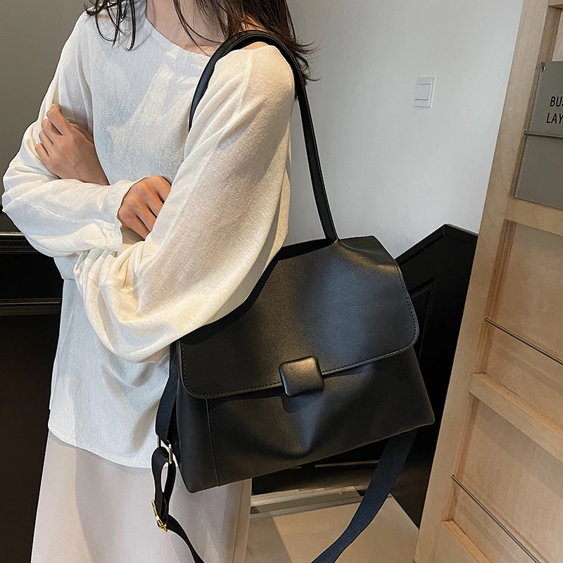Designer Handbag Large Capacity Shoulder Bags for female 2025 Casual Totes Pu Leather Messenger Bag Ladies Simple Commuting Bag
Designer Handbag Large Capacity Shoulder Bags for female 2025 Casual Totes Pu Leather Messenger Bag Ladies Simple Commuting Bag