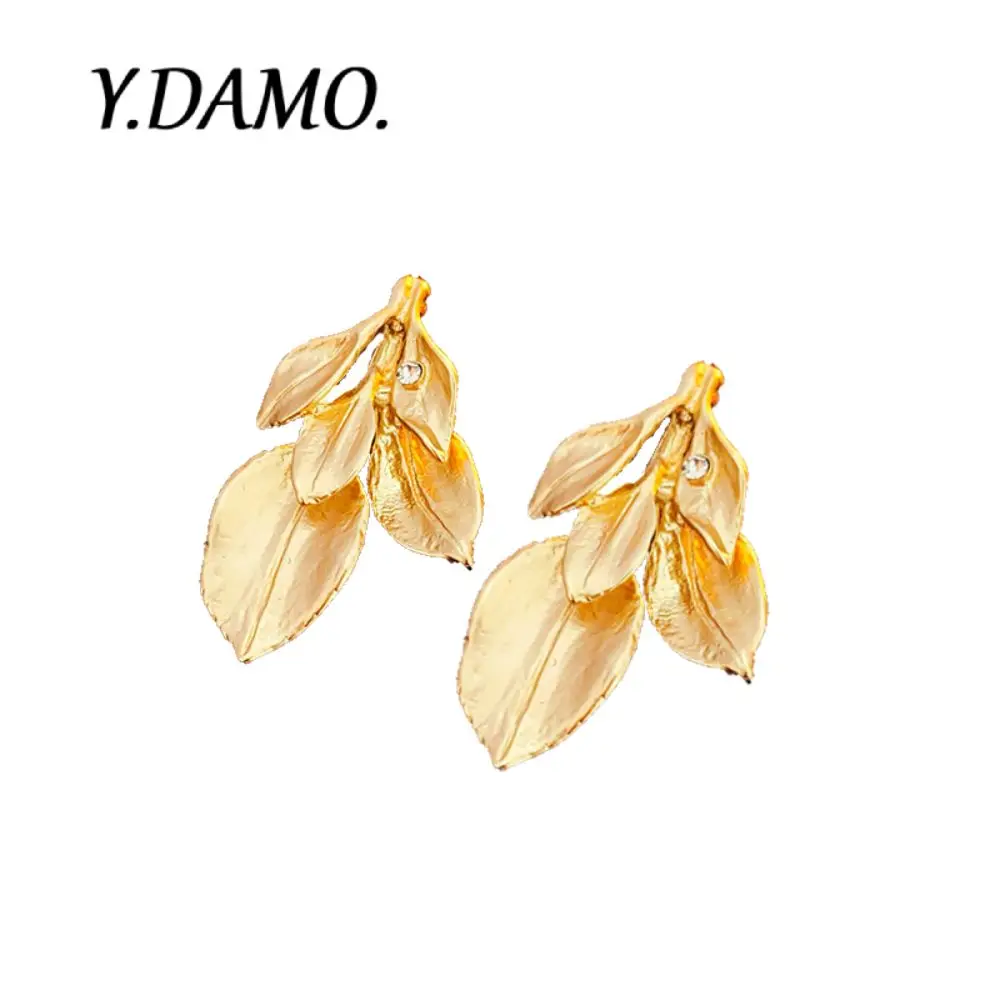 Damo Korean Fashion Earrings For Woman Girls Elegant Stainless Steel Simple Design Accessory Delicate Gift For Everyday Wear
Damo Korean Fashion Earrings For Woman Girls Elegant Stainless Steel Simple Design Accessory Delicate Gift For Everyday Wear