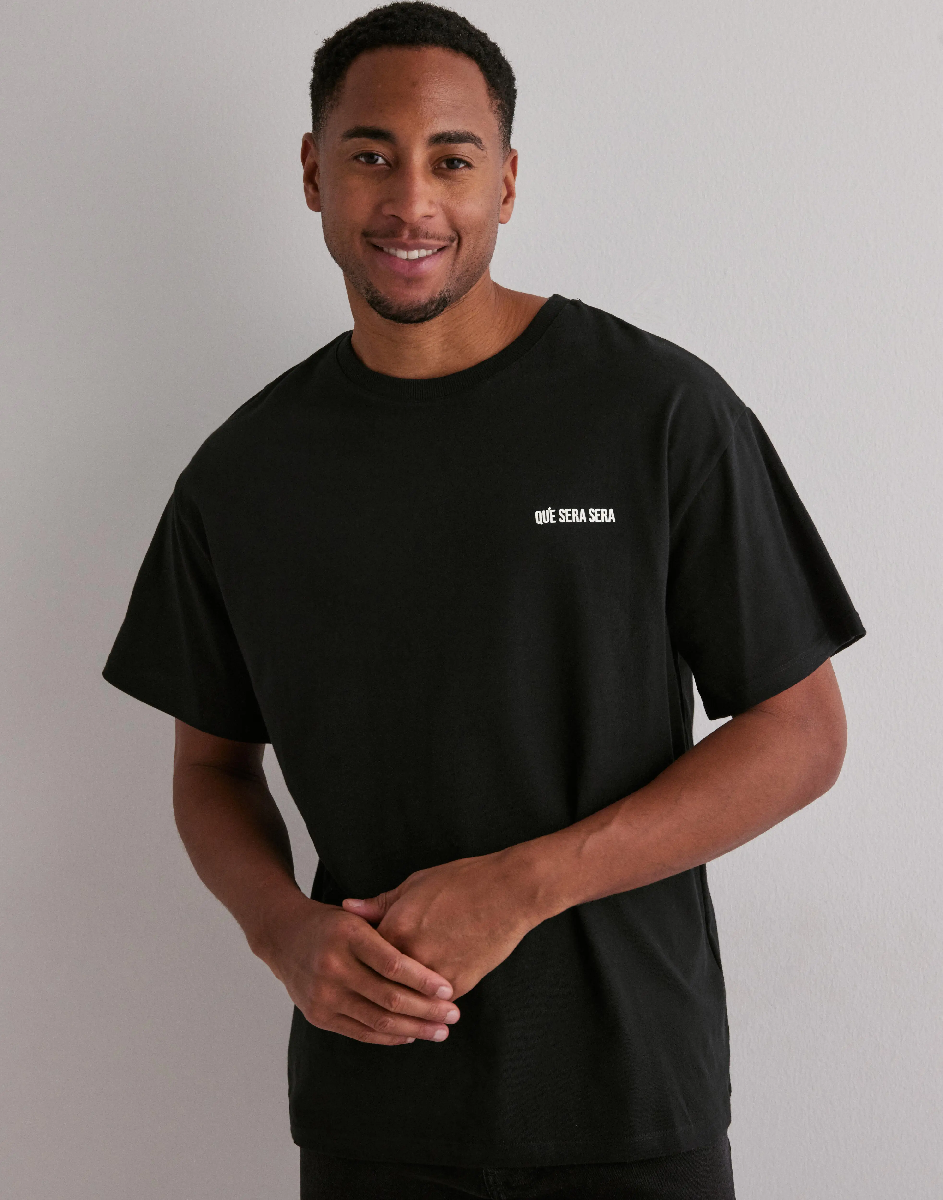 Que Sera Sera Tischi T-shirt Peripheral Pattern Printing Summer Luxury Brand Cotton Men's and Women's T-shirt Short Sleeve
Que Sera Sera Tischi T-shirt Peripheral Pattern Printing Summer Luxury Brand Cotton Men's and Women's T-shirt Short Sleeve