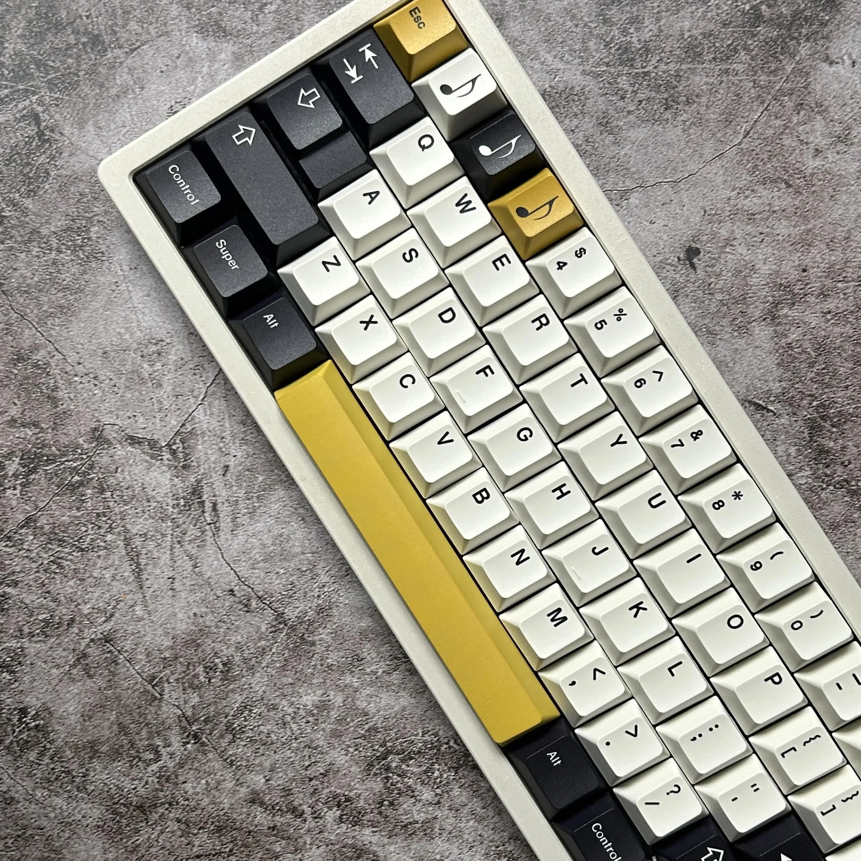 GMK master five-sided sublimation customized full set of keycaps including 7U compatible ALICE
GMK master five-sided sublimation customized full set of keycaps including 7U compatible ALICE