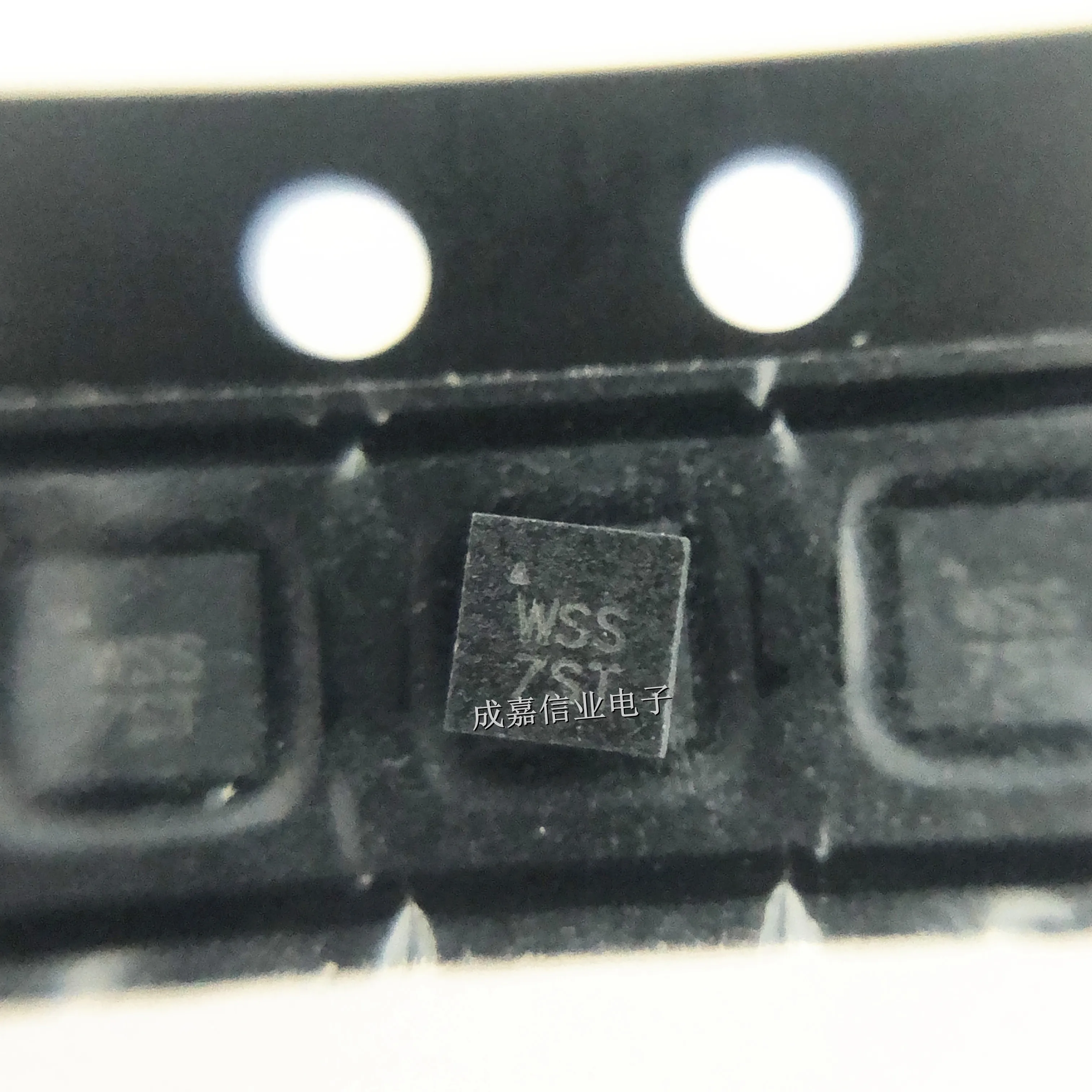 10 шт./лот MIC5332-SSYMT-TR UDFN-8, маркировка: WSS, стабилизаторы напряжения LDO, 3.3В, 300мА, рабочая температура: от -40°C до +125°C
10 шт./лот MIC5332-SSYMT-TR UDFN-8, маркировка: WSS, стабилизаторы напряжения LDO, 3.3В, 300мА, рабочая температура: от -40°C до +125°C