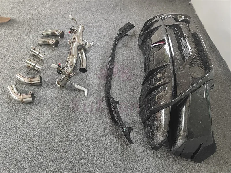 LANOUT Factory direct carbon fiber forged pattern P-style rear bumper exhaust for Lamborghini LP580 LP610 body kit rear spoiler
LANOUT Factory direct carbon fiber forged pattern P-style rear bumper exhaust for Lamborghini LP580 LP610 body kit rear spoiler