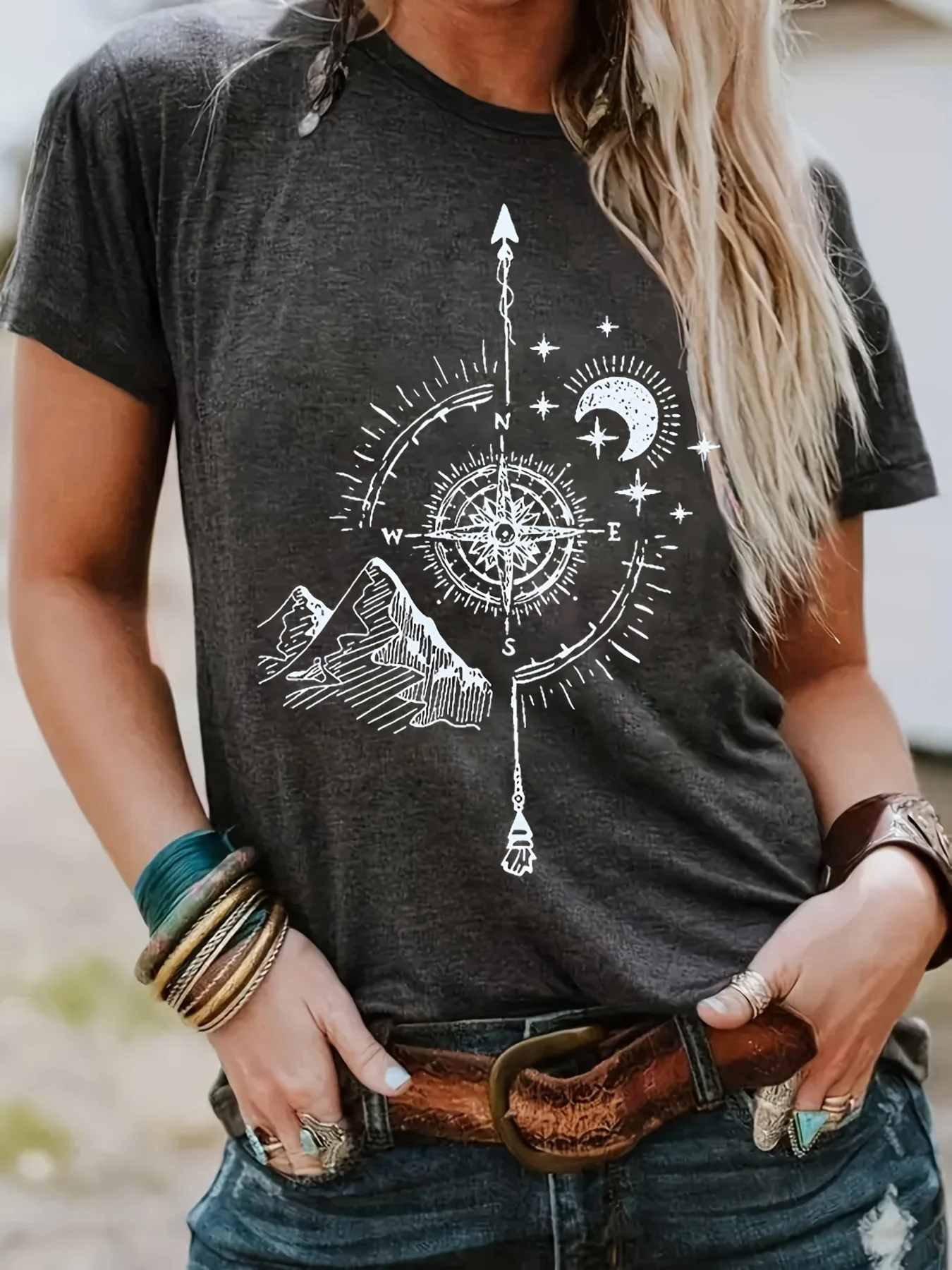 Compass Print T-shirt, Casual Crew Neck Short Sleeve Summer T-shirt, Women's Clothing
Compass Print T-shirt, Casual Crew Neck Short Sleeve Summer T-shirt, Women's Clothing