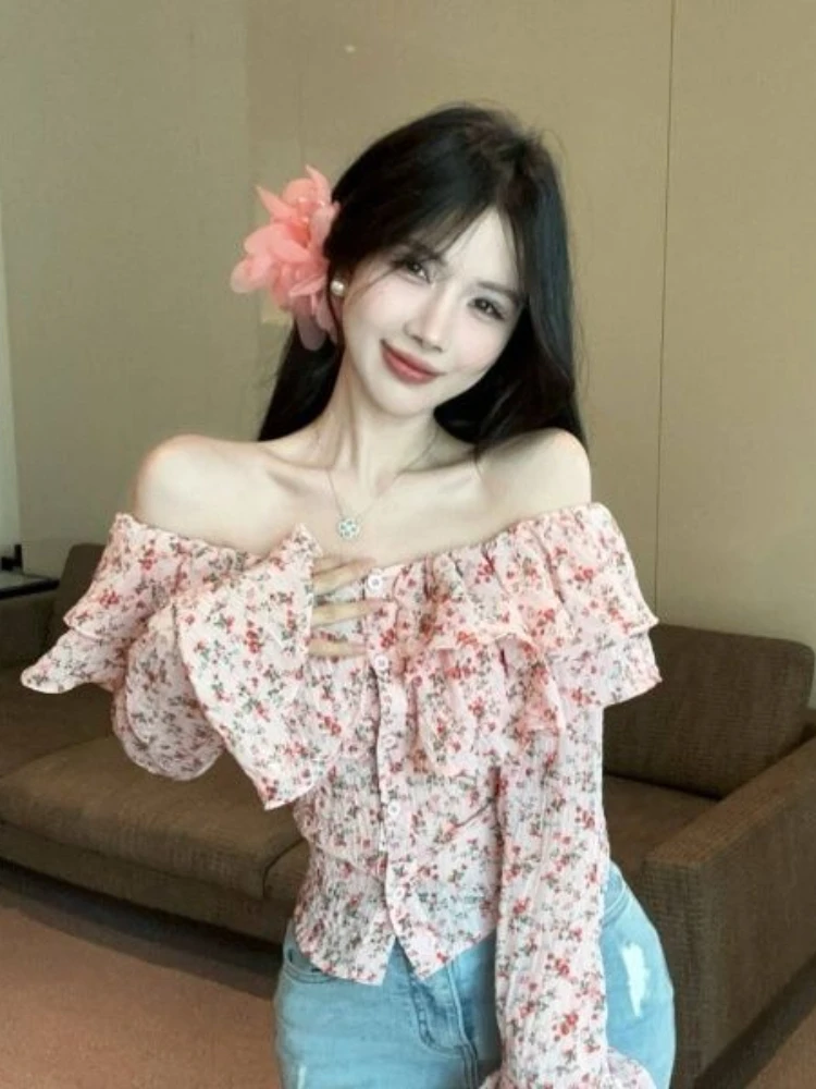 Ruffled Slash Neck Flare Sleeve Floral Chiffon Blouse Women Spring Summer Folds Sim Fit Crop Top Sexy Sweet Chic Shirts
Ruffled Slash Neck Flare Sleeve Floral Chiffon Blouse Women Spring Summer Folds Sim Fit Crop Top Sexy Sweet Chic Shirts