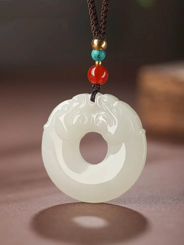 Natural Hetian double Pixiu MEN'S peace necklace hiyuu WOMEN'S pendant protective Jade PE
Natural Hetian double Pixiu MEN'S peace necklace hiyuu WOMEN'S pendant protective Jade PE