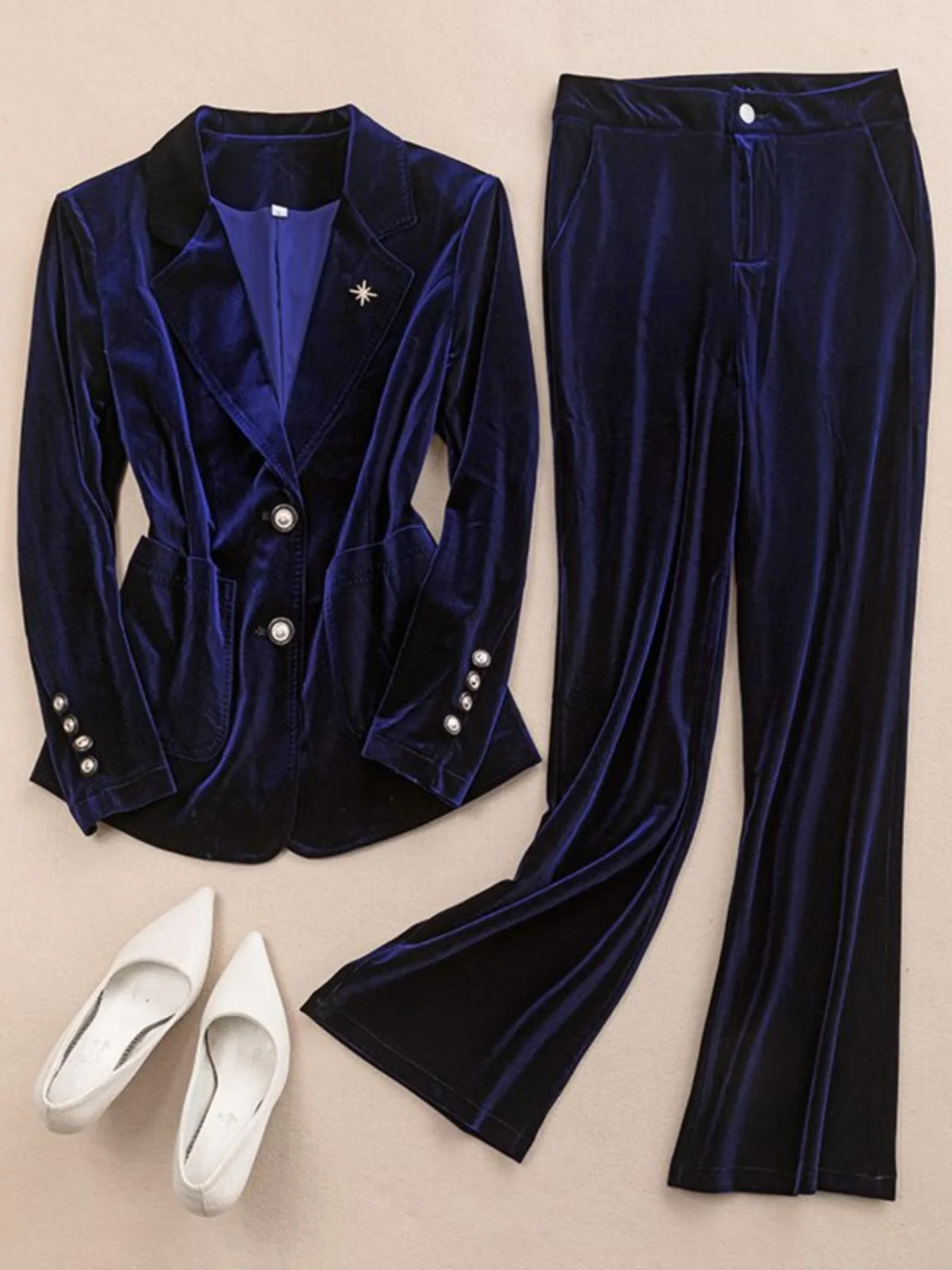 Ele Long Sve бархатные женские брюки для похудения с высокой талией, антивозрастной деловой костюм для поездок на работу, с застежкой на одной пуговице
Ele Long Sve бархатные женские брюки для похудения с высокой талией, антивозрастной деловой костюм для поездок на работу, с застежкой на одной пуговице