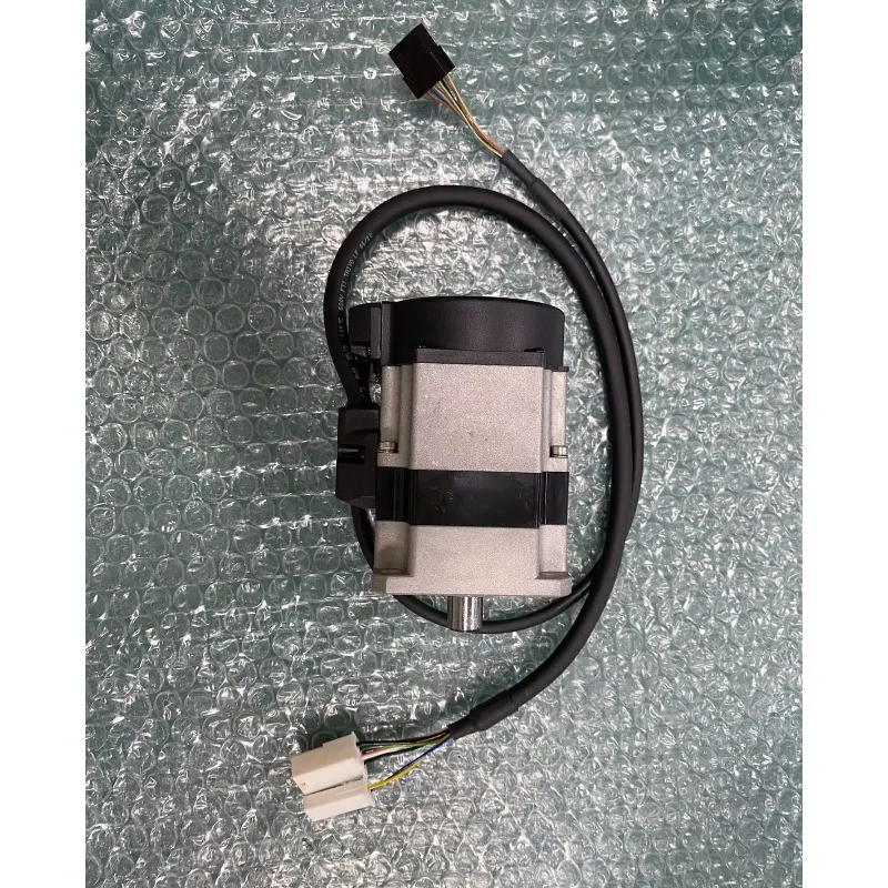 00314794 MG05_60_30_T0 TSM3217N8334E900 Серводвигатель мощностью 150 Вт
00314794 MG05_60_30_T0 TSM3217N8334E900 Серводвигатель мощностью 150 Вт