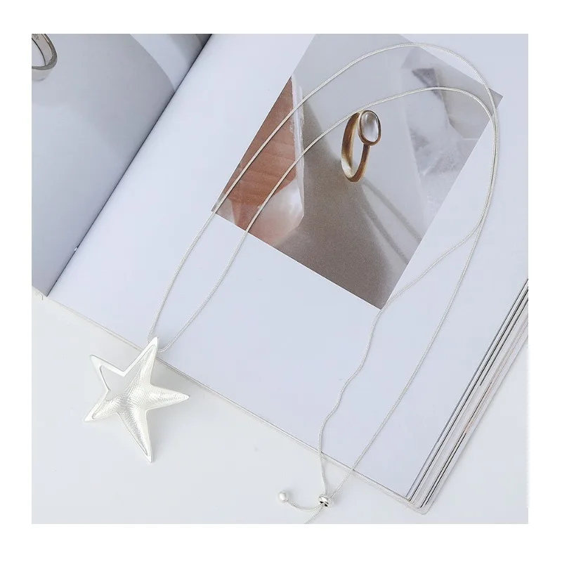 Jewelry Explosive Pentagram Premium Necklace Retro Simple Women's Style Pendant Long Chain Sweater Chain
Jewelry Explosive Pentagram Premium Necklace Retro Simple Women's Style Pendant Long Chain Sweater Chain
