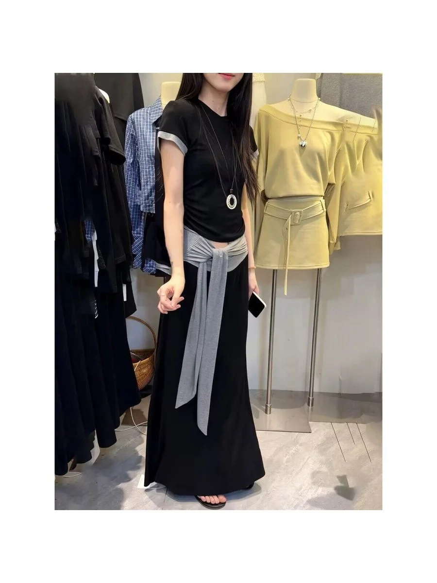 Slimming Short Sleeve Color Block Half Skirt Two Piece Set for Women Summer Fashion Casual Style round Neck T-Shirt Polyester
Slimming Short Sleeve Color Block Half Skirt Two Piece Set for Women Summer Fashion Casual Style round Neck T-Shirt Polyester