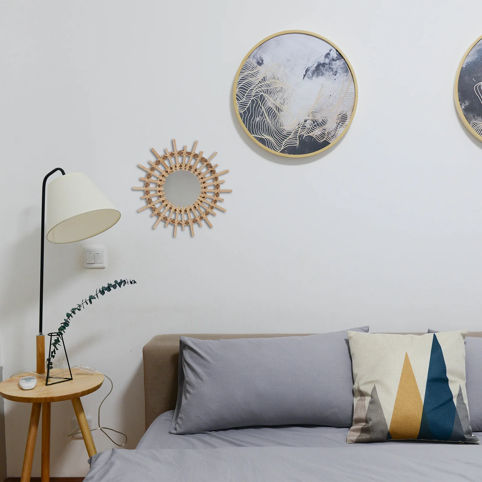 Rattan Makeup Round Hand-woven Wall Decor Bohemian Bedroom Decorative Mirror Compact Size Easy to Use Wicker Weaving Mirror
Rattan Makeup Round Hand-woven Wall Decor Bohemian Bedroom Decorative Mirror Compact Size Easy to Use Wicker Weaving Mirror