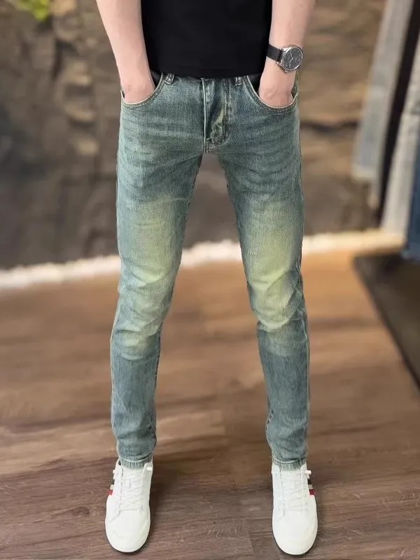 Мужские джинсы Slim Fit, повседневные, эластичные, синие, из хлопкового стрейч-денима, в стиле ретро, универсальные, в корейском стиле, для весны и осени, для отдыха
Мужские джинсы Slim Fit, повседневные, эластичные, синие, из хлопкового стрейч-денима, в стиле ретро, универсальные, в корейском стиле, для весны и осени, для отдыха