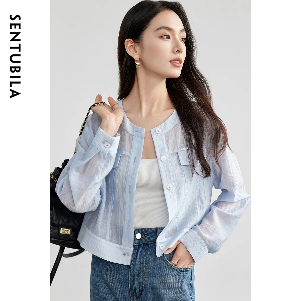 SENTUBILA Women Casual Shirt Solid Round Collar Long Sleeve Single Breasted Tops 2025 Autumn Cropped Sunscreen Shirts151C57854
SENTUBILA Women Casual Shirt Solid Round Collar Long Sleeve Single Breasted Tops 2025 Autumn Cropped Sunscreen Shirts151C57854
