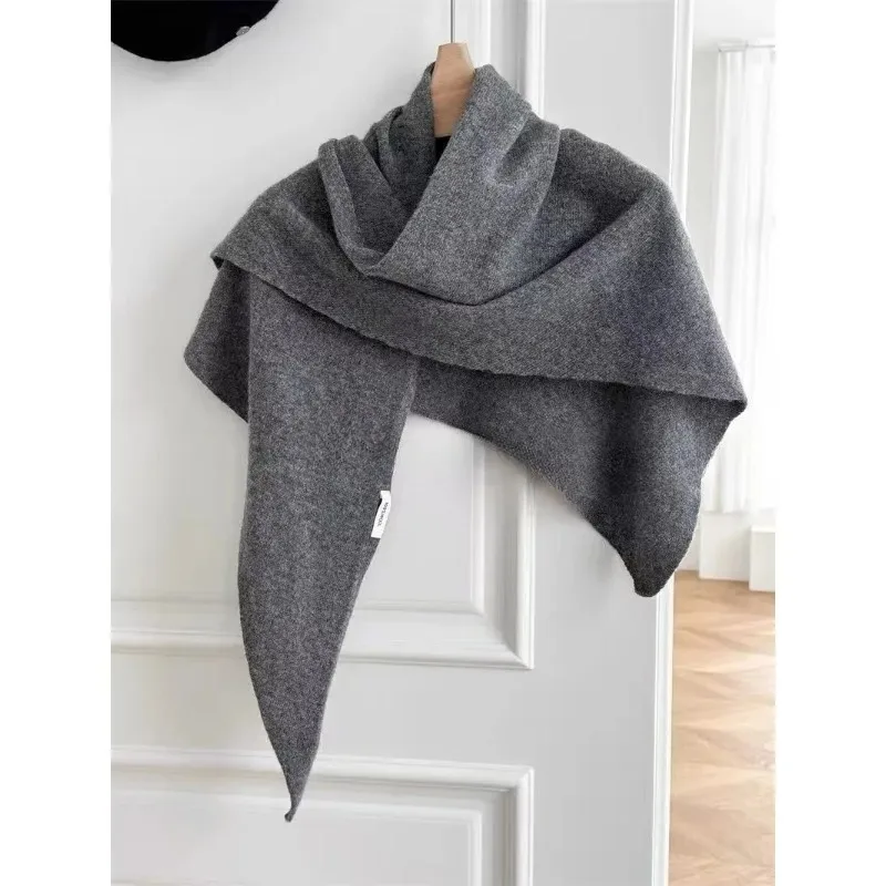 100% шерстяной британский треугольный шарф, роскошный универсальный супер уютный шарф, женский зимний удобный нежный милый корейский шарф
100% шерстяной британский треугольный шарф, роскошный универсальный супер уютный шарф, женский зимний удобный нежный милый корейский шарф