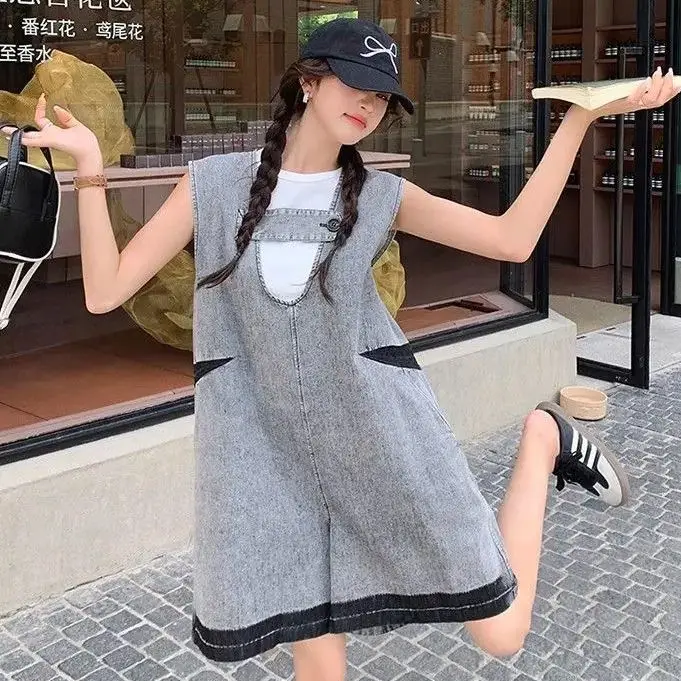Retro Denim Overalls 2025 Summer New Niche Design Casual Versatile Loose Loose Lazy Style Strap Jumpsuit
Retro Denim Overalls 2025 Summer New Niche Design Casual Versatile Loose Loose Lazy Style Strap Jumpsuit