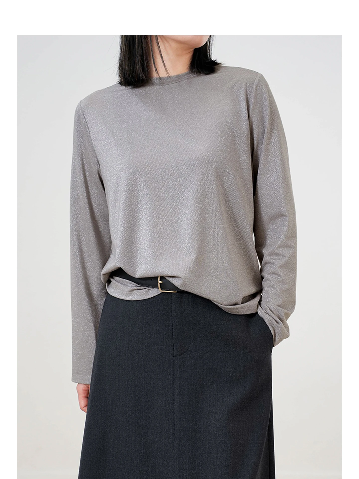 Chic Commute Long Sleeve T-Shirt Glimmering Onions Star Drapey Base Shirt Standard Fit round Neck Polyester Viscose Spandex
Chic Commute Long Sleeve T-Shirt Glimmering Onions Star Drapey Base Shirt Standard Fit round Neck Polyester Viscose Spandex