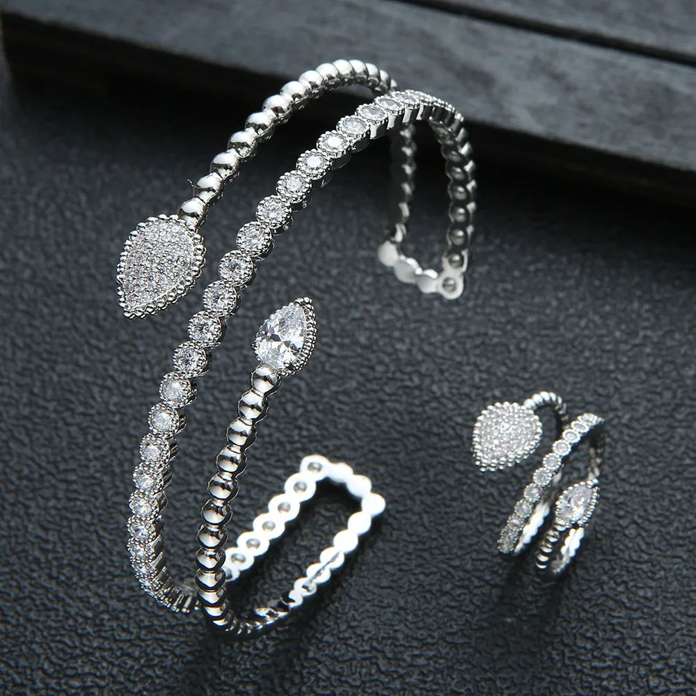 HIBRIDE Light Luxury Hot Selling 2 Piece Set Unique Fine Glitter Bracelet Ring Women's Clothing Jewelry Wedding Gift Party B161
HIBRIDE Light Luxury Hot Selling 2 Piece Set Unique Fine Glitter Bracelet Ring Women's Clothing Jewelry Wedding Gift Party B161