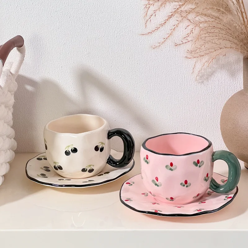 Coffee Cups Stanley Cup Ceramic Coffee Cup and Plate Set Large Capacity Red Heart Shape Hand Drawn Mug Girl's Heart Water Mug
Coffee Cups Stanley Cup Ceramic Coffee Cup and Plate Set Large Capacity Red Heart Shape Hand Drawn Mug Girl's Heart Water Mug