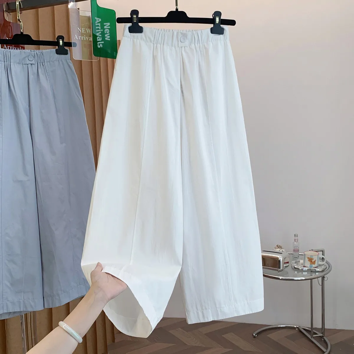 plus Size Casual Pants Drapey Wide Leg Harem Pants Loose Fashionable Summer New Arrival Women's High Waist Straight Leg Trousers
plus Size Casual Pants Drapey Wide Leg Harem Pants Loose Fashionable Summer New Arrival Women's High Waist Straight Leg Trousers